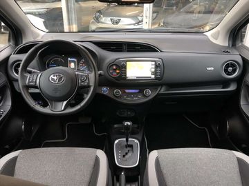 Car image 14