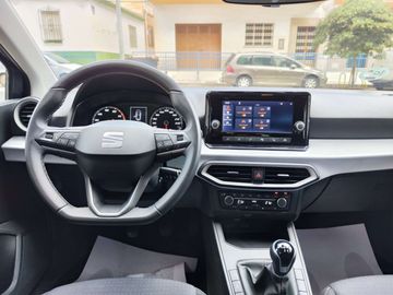 Car image 12