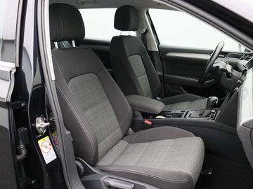 Car image 36