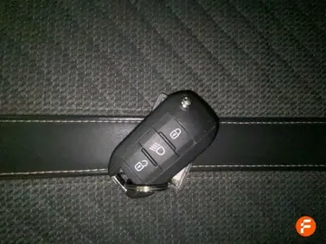 Car image 38