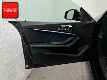 Car image 38