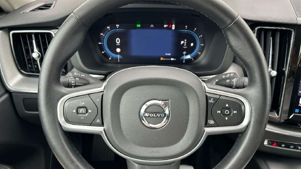 Volvo XC60 B4 Core 145 kW image number 14