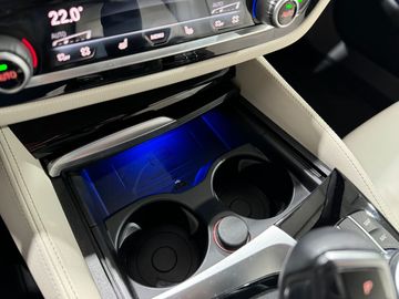 Car image 41