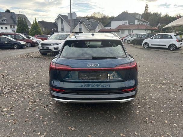 Audi e-tron 55 quattro 300 kW image number 3