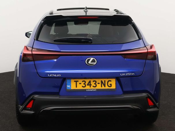 Lexus UX 250h 135 kW image number 24