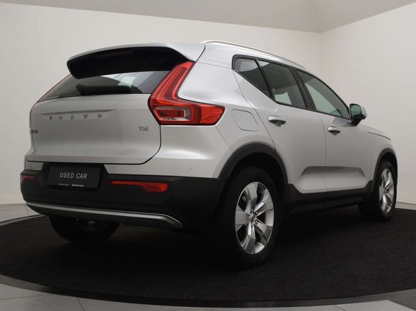 Volvo XC40 T4 Momentum 140 kW image number 3