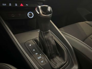 Car image 36