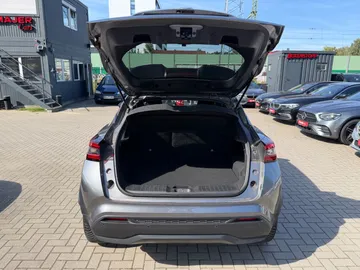 Car image 42