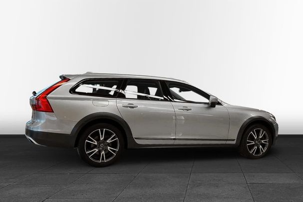 Volvo V90 Cross Country D5 AWD Pro 175 kW image number 6