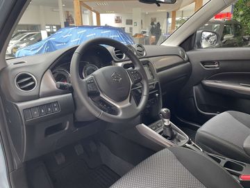 Car image 16