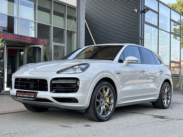 Porsche Cayenne Turbo S E-Hybrid 500 kW image number 2