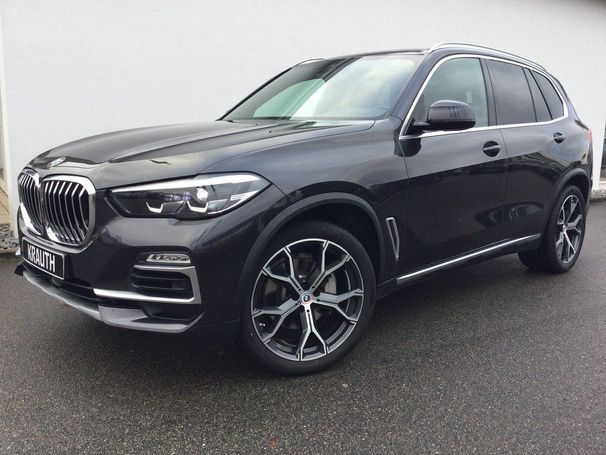 BMW X5 xDrive30d xLine 195 kW image number 1