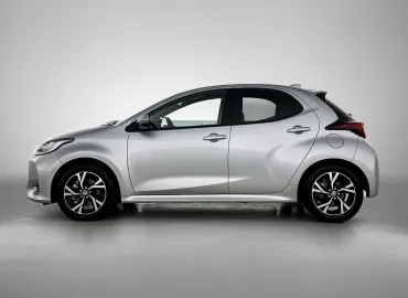 Car image 5