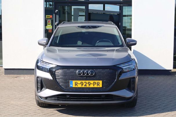 Audi Q4 40 e-tron Advanced 150 kW image number 3