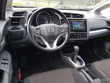 Car image 31