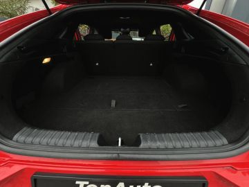 Car image 26