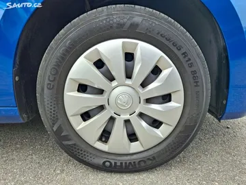 Car image 33