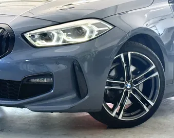 Car image 27