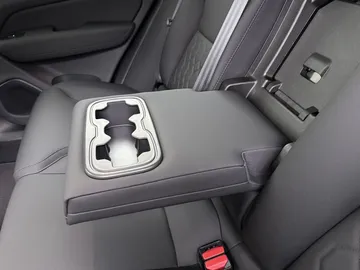 Car image 44