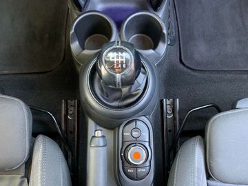 Car image 37