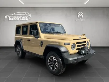 Car image 4