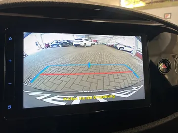 Car image 28