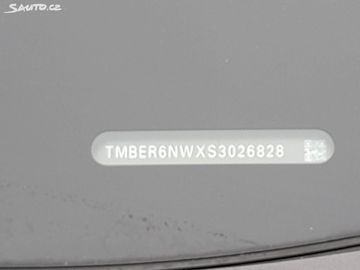 Car image 32