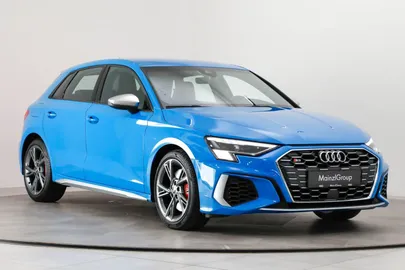 Car image 3