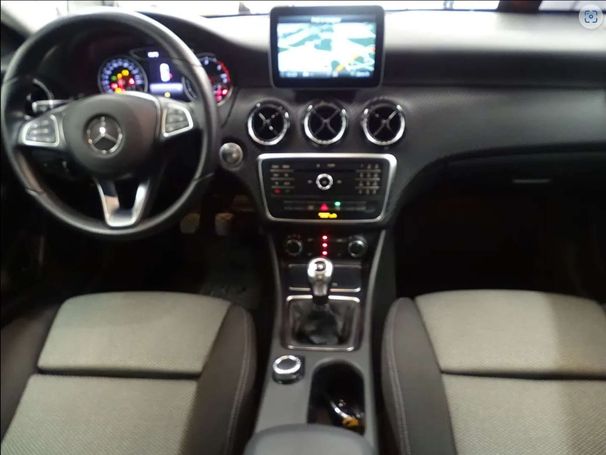 Mercedes-Benz GLA 180 d Style 80 kW image number 6