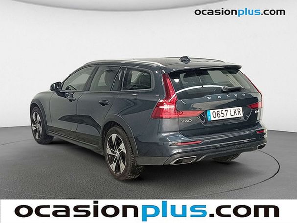 Volvo V60 Cross Country D4 AWD 140 kW image number 3