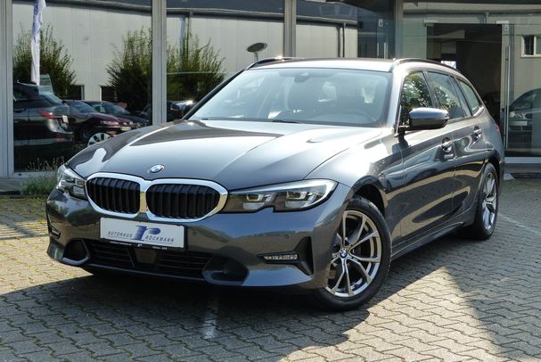 BMW 320i Touring 135 kW image number 1