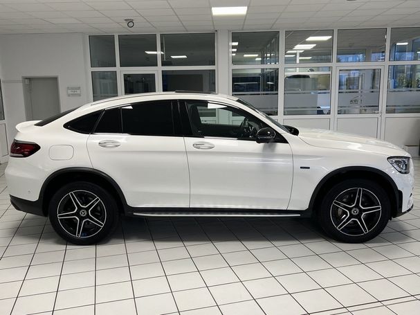 Mercedes-Benz GLC 300 de 225 kW image number 12