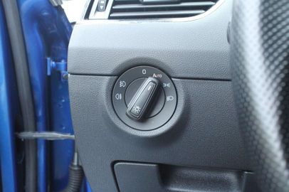 Car image 37