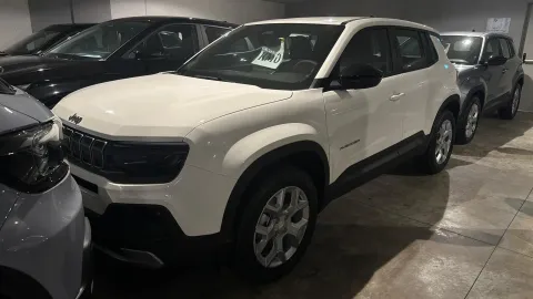 Car image 2