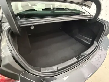 Car image 35