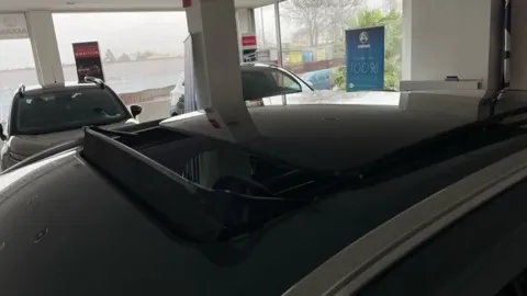 Car image 22