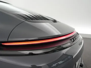 Car image 35