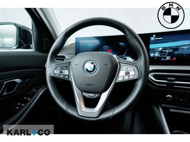 BMW 320 e Touring xDrive 150 kW image number 11