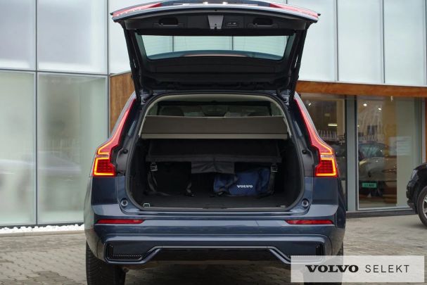 Volvo XC60 AWD 145 kW image number 17