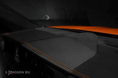 Car image 30