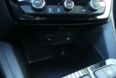 Car image 38