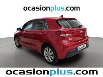 Car image 4