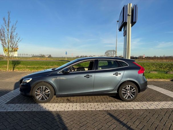 Volvo V40 D3 Inscription 110 kW image number 1