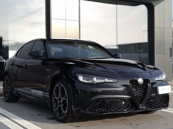 Alfa Romeo Giulia 2.2 Veloce 154 kW image number 2