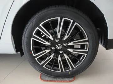 Car image 27