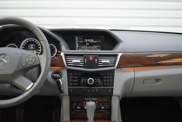 Mercedes-Benz E 200 CDI BlueEFFICIENCY 100 kW image number 20