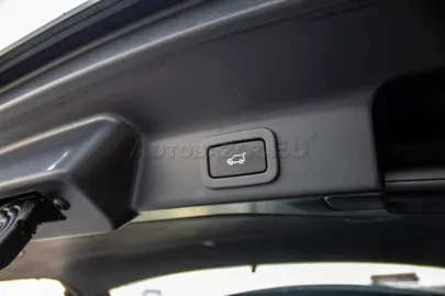 Car image 45