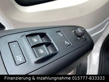Car image 29