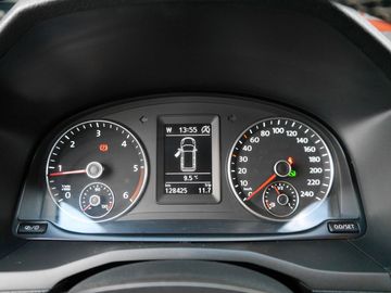 Car image 38