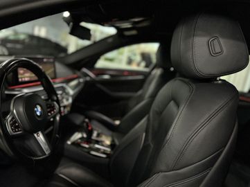 Car image 36